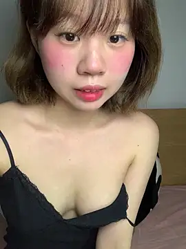 zhaomosheng125216 online show from February 4, 2026, 11:42 pm