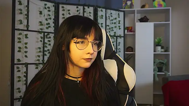 BereniceBattersby online show from September 29, 2025, 8:13 pm