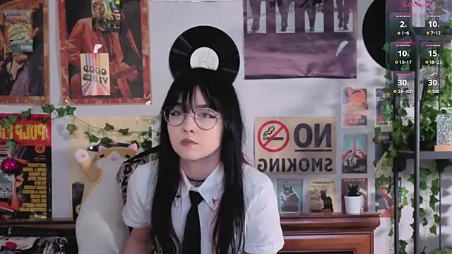 BereniceBattersby online show from November 2, 2025, 10:06 am