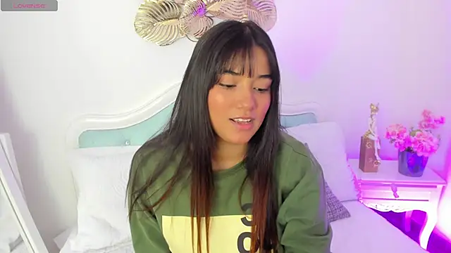 Snapshot of Shaleena_ chatting on September 8, 2025, 8:08 pm Shaleena  online show from September 8, 2025, 8:08 pm