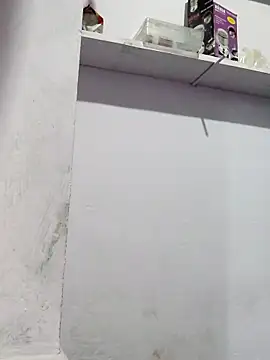 poojam93 online show from October 6, 2025, 2:20 am