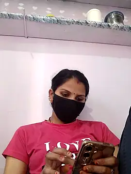 poojam93 online show from November 1, 2025, 8:27 am