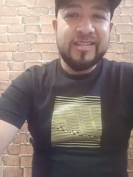 facha28 online show from November 9, 2025, 6:28 pm