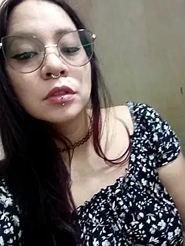 Snapshot of Katimor95 chatting on September 9, 2025, 12:37 pm Katimor95 online show from September 9, 2025, 12:37 pm