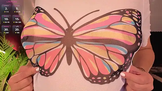 CristalHeart  online show from October 20, 2025, 12:05 pm