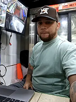 Catire10  online show from November 23, 2025, 1:22 pm