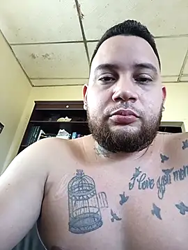 Catire10  online show from February 8, 2026, 7:28 pm