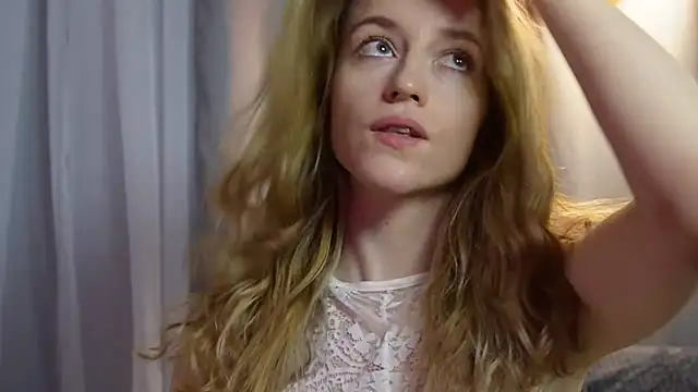 Summer Red Daze online show from November 25, 2025, 12:16 pm