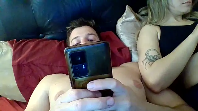 luca23millo90 online show from October 3, 2025, 2:52 am