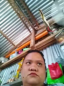 ChubbyMommy30 online show from May 11, 2026, 1:55 am