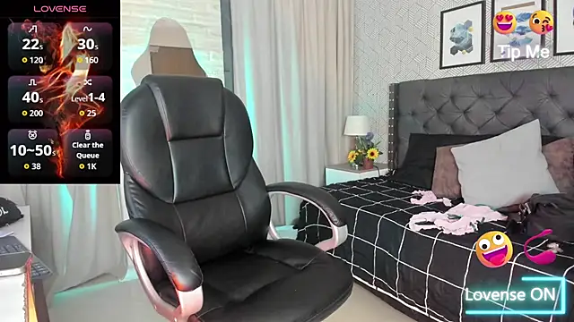 sweet  vanessa1 online show from November 15, 2025, 3:37 am