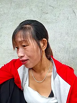 ngocngoc cute online show from October 6, 2025, 1:14 am