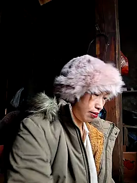 ngocngoc cute online show from November 5, 2025, 12:54 am