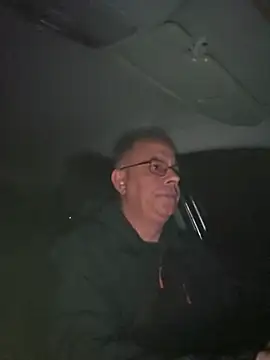 andyjulia online show from November 3, 2025, 5:20 am