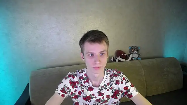 yes cute boy  online show from May 26, 2026, 12:39 am