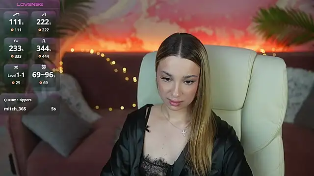 MelisaRoss online show from May 28, 2026, 6:05 pm