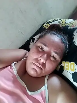 yyuly online show from September 24, 2025, 5:27 pm