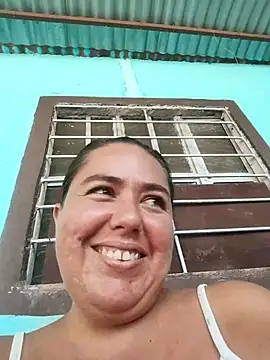 yyuly online show from October 5, 2025, 5:00 pm