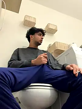 Snapshot of Gipsyboysteve chatting on October 16, 2025, 4:52 pm Gipsyboysteve online show from October 16, 2025, 4:52 pm