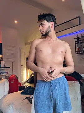 Gipsyboysteve online show from November 28, 2025, 9:56 am