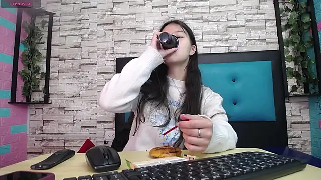 maily can online show from September 22, 2025, 12:40 pm