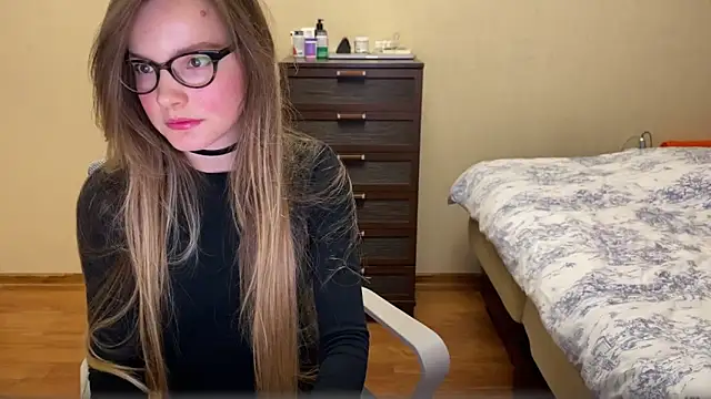 Snapshot of kaamelia chatting on September 28, 2025, 6:57 pm kaamelia online show from September 28, 2025, 6:57 pm