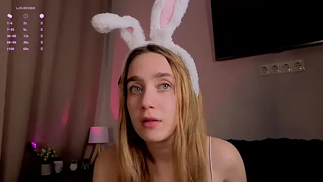 EarleneBrayton online show from September 14, 2025, 1:05 am