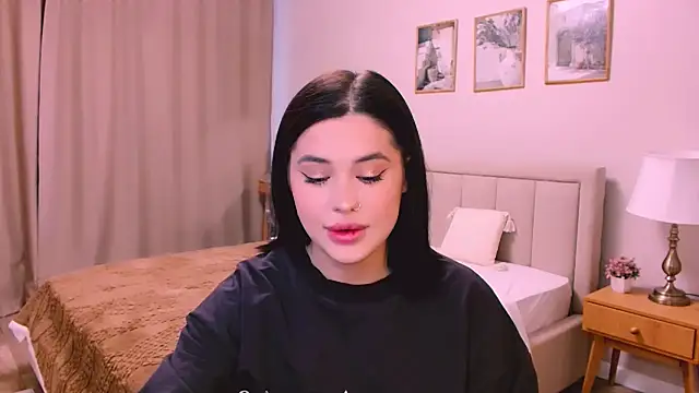 lil angel  online show from February 21, 2026, 11:22 am