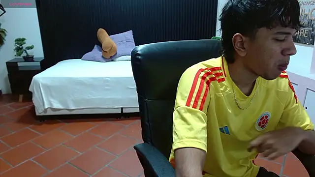 Snapshot of markbowie chatting on February 8, 2026, 3:04 pm markbowie online show from February 8, 2026, 3:04 pm