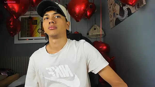 Snapshot of markbowie chatting on February 20, 2026, 1:11 pm markbowie online show from February 20, 2026, 1:11 pm