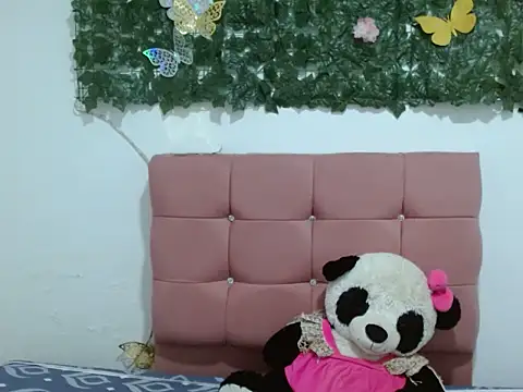 Snapshot of lia_victoria chatting on November 10, 2025, 1:15 am lia victoria online show from November 10, 2025, 1:15 am