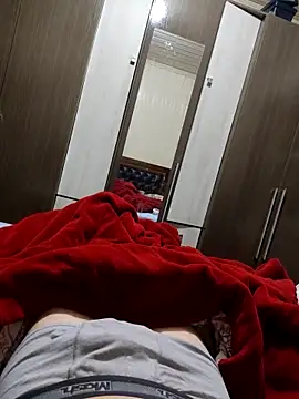 Snapshot of Gustavo198045 chatting on September 10, 2025, 1:38 am Gustavo198045 online show from September 10, 2025, 1:38 am