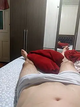 Snapshot of Gustavo198045 chatting on September 19, 2025, 1:29 am Gustavo198045 online show from September 19, 2025, 1:29 am