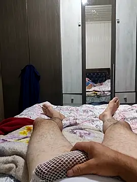 Snapshot of Gustavo198045 chatting on September 30, 2025, 3:11 am Gustavo198045 online show from September 30, 2025, 3:11 am