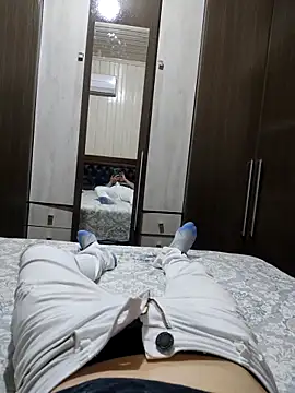 Snapshot of Gustavo198045 chatting on October 26, 2025, 5:57 am Gustavo198045 online show from October 26, 2025, 5:57 am