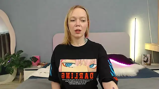 Snapshot of Natalee_Love chatting on February 12, 2026, 11:11 pm Natalee Love online show from February 12, 2026, 11:11 pm