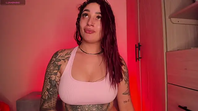 scarlett Collinss online show from March 5, 2026, 5:58 am