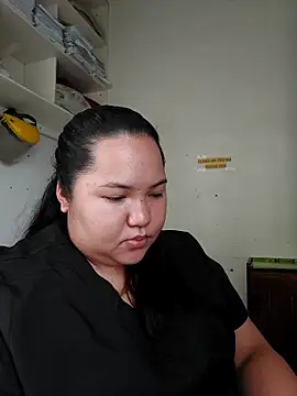 LianaCruzado online show from April 29, 2026, 6:39 am