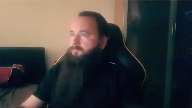 LondonMan1988 online show from October 7, 2025, 7:27 am