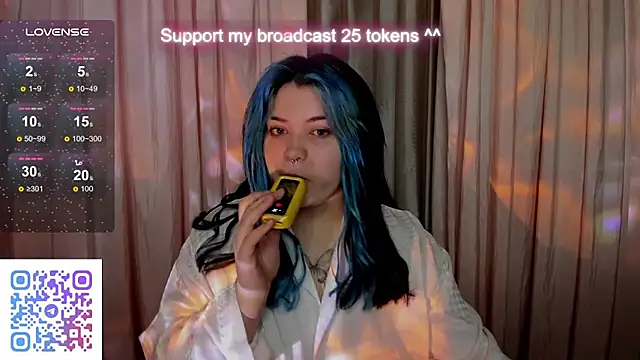 Alisa Monroe online show from October 4, 2025, 8:56 am