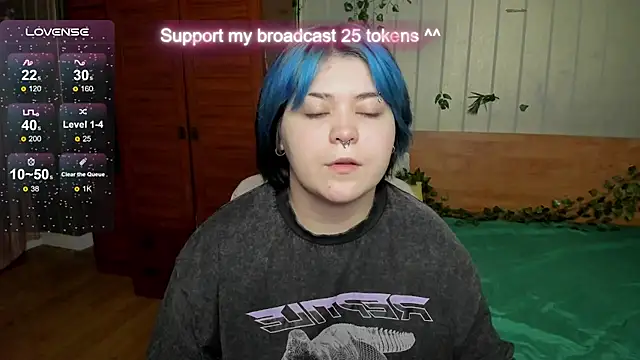 Alisa Monroe online show from October 12, 2025, 4:22 am