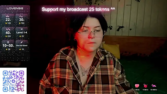 Alisa Monroe online show from October 18, 2025, 2:36 am