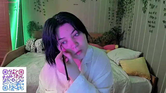 Alisa Monroe online show from October 29, 2025, 2:36 am