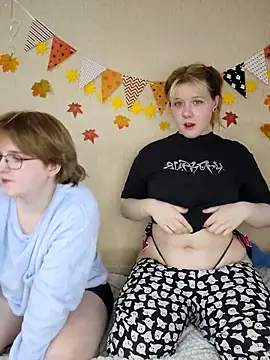 Snapshot of xrixsyx_and_ricky chatting on November 19, 2025, 6:46 am xrixsyx and ricky online show from November 19, 2025, 6:46 am