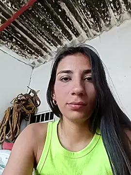 Snapshot of -juicy_ chatting on September 8, 2025, 7:46 pm -juicy online show from September 8, 2025, 7:46 pm