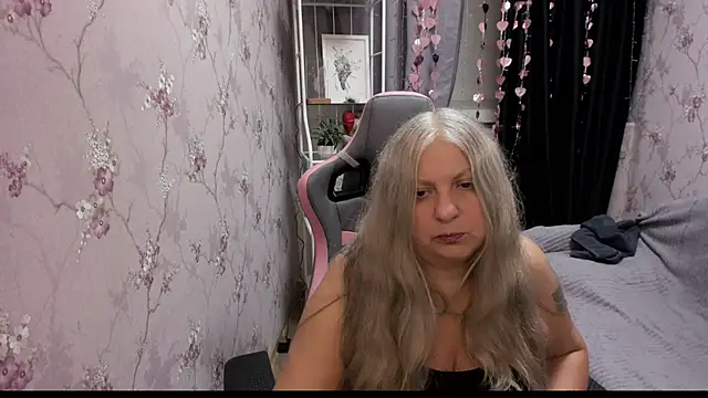 silver moon light online show from September 20, 2025, 9:10 am