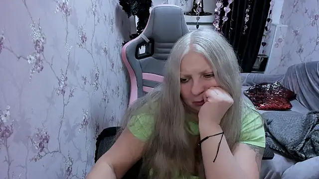 silver moon light online show from October 26, 2025, 9:53 pm