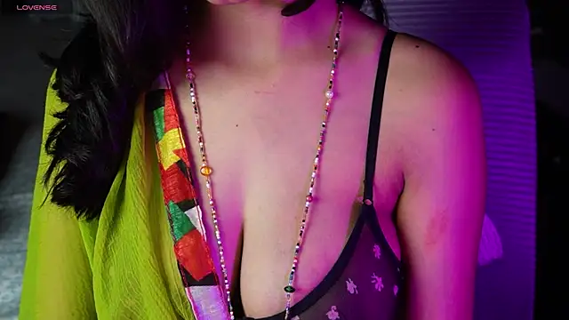 NidhiChandra online show from March 31, 2026, 9:21 am