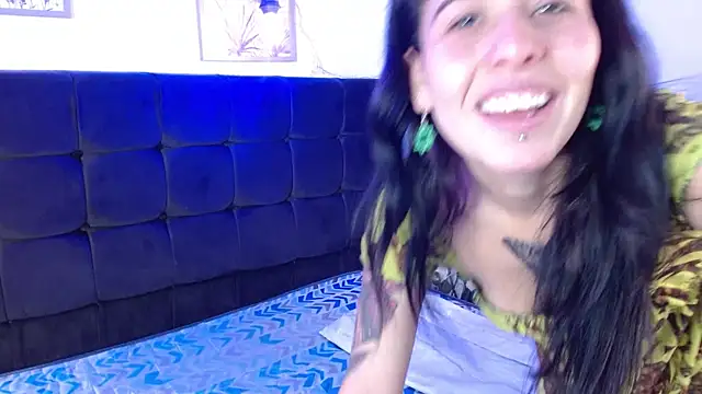 Aprhil Blaze online show from November 27, 2025, 2:41 pm