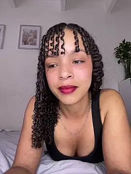 Yasmin777  online show from May 30, 2026, 9:01 pm